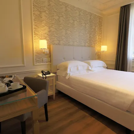 Hotel Grand Palace
