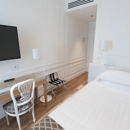 Hotel Grand Palace 4*