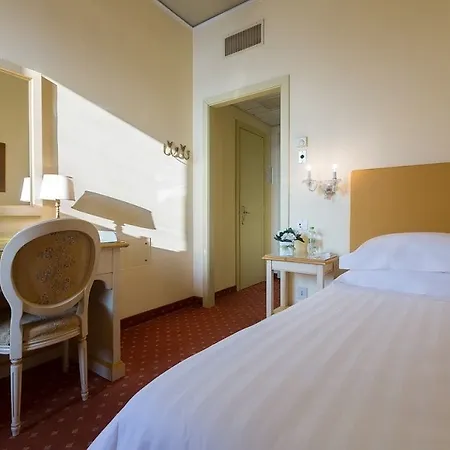 Grand Palace 4*