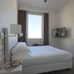 Hotell Grand Palace 4*
