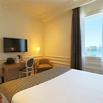Grand Palace Hotell