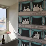Hotel Grand Palace