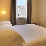 Hotell Grand Palace 4*