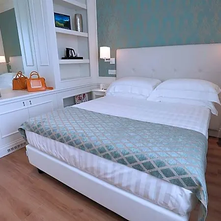 Grand Palace Hotel 4*