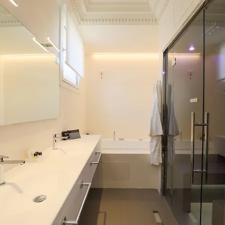 Grand Palace 4*